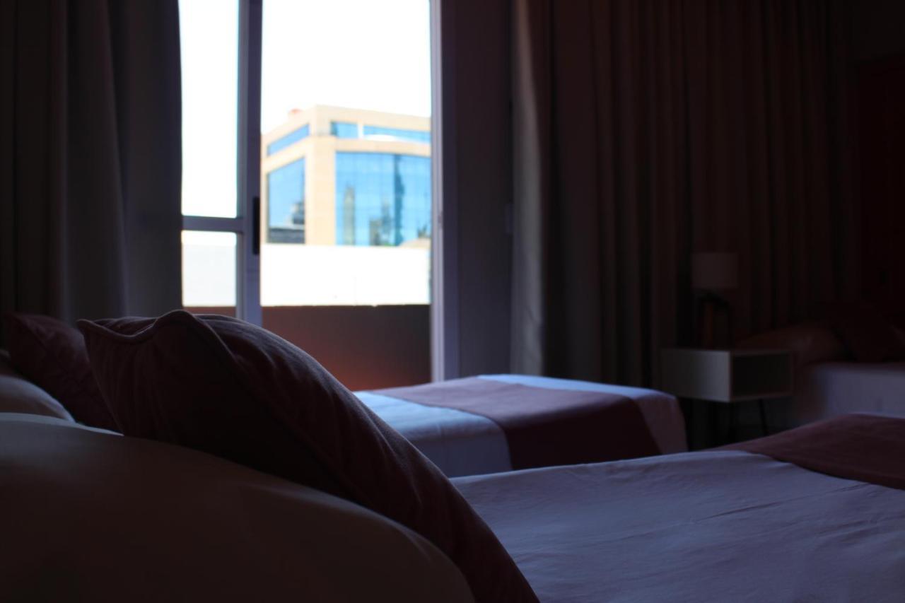 City Hotel Posadas Eksteriør bilde