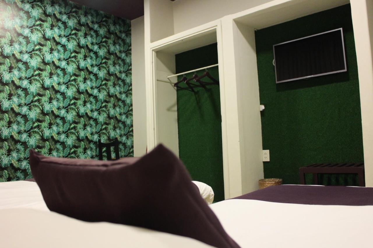 City Hotel Posadas Eksteriør bilde
