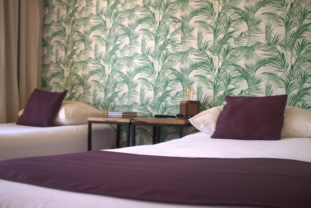 City Hotel Posadas Eksteriør bilde